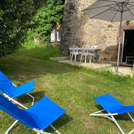 Guiroya بيت للعطل Saint-Jean-le-Vieux (Ain)