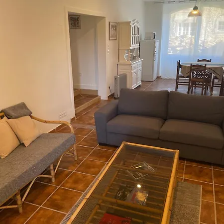 Guiroya * Saint-Jean-le-Vieux (Ain)